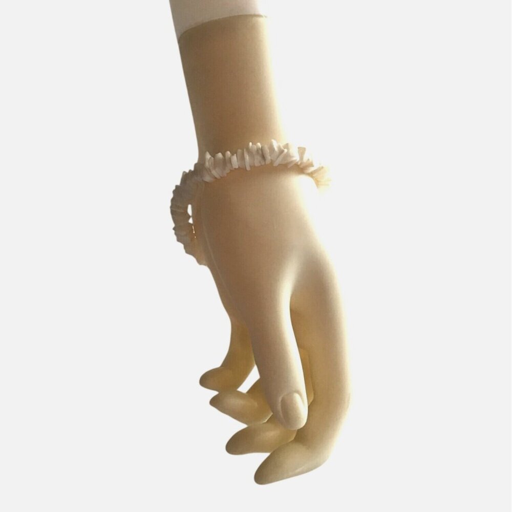 BEAUTIFUL WOMENS WHITE TONE BEADED BRACELET
